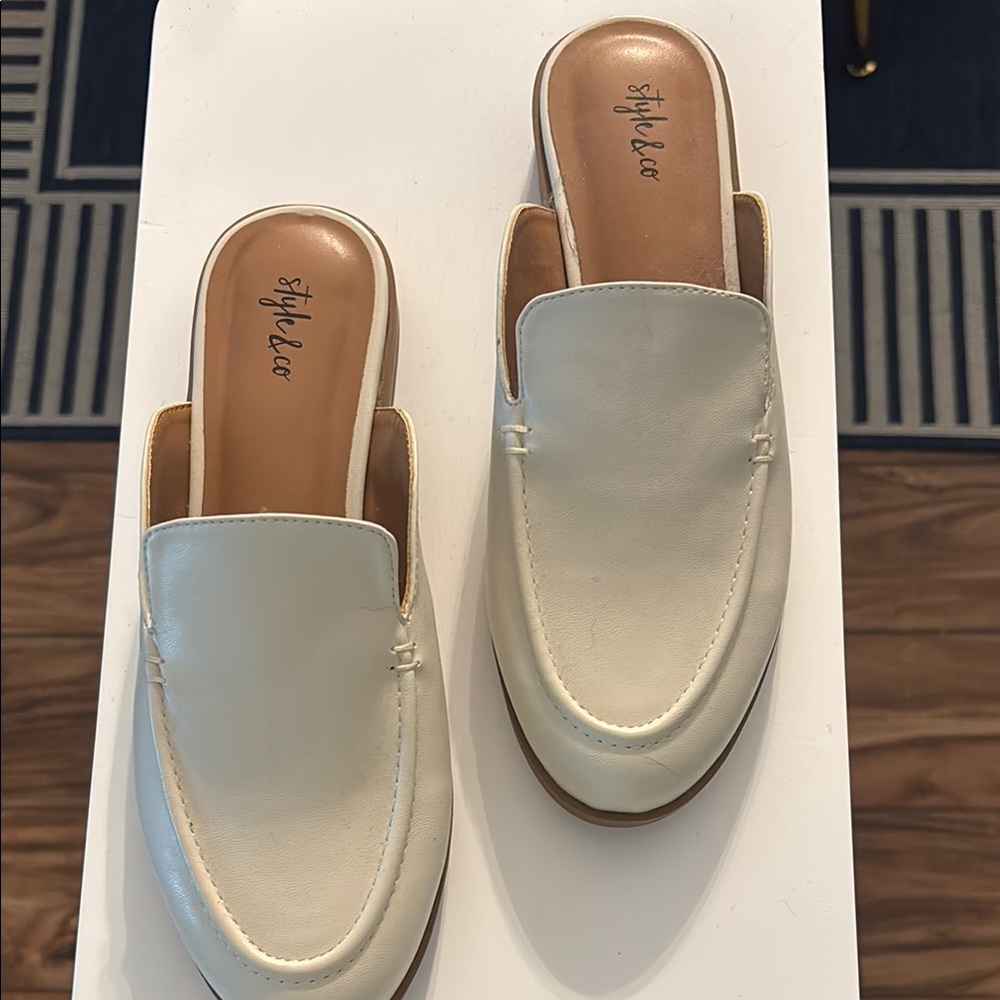 Style & Co. Cream Mules Versatile Clogs